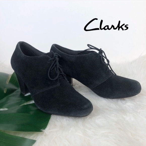 clarks bendables boots suede
